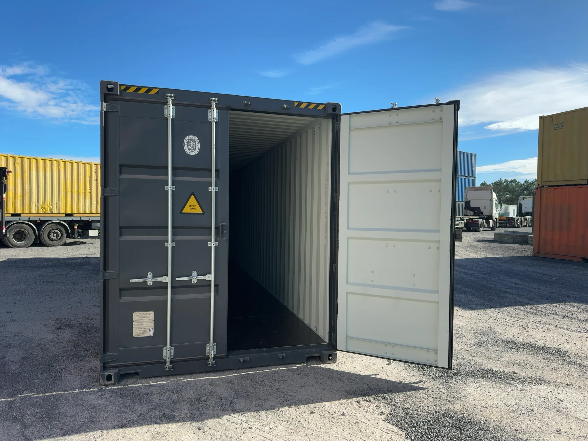 920021-7-5-portas_abertas